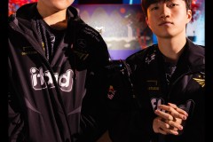 电竞圈Uzi与Ale皮肤互动，神召唤助力友谊升温